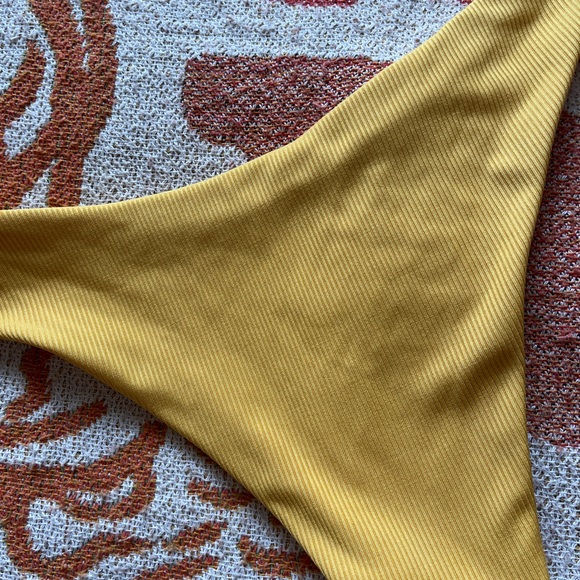 Zaful Bikini Bottoms - Picture 2 of 3